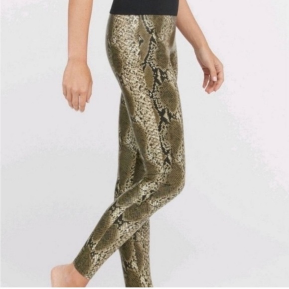 NIB!  Asset Spanx Faux Leather Snake print Shaping Leggings Sz‎ Medium - Picture 1 of 8